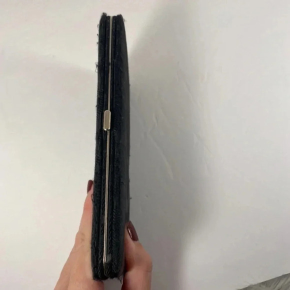 Guess Black Logo Cloth Flat Style Wallet - Picture 6 of 8